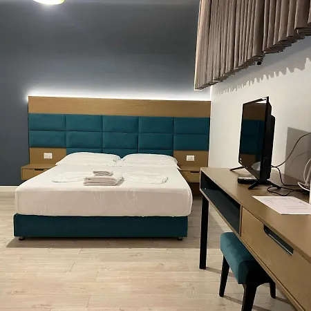 Domus & Hotel Shëngjin