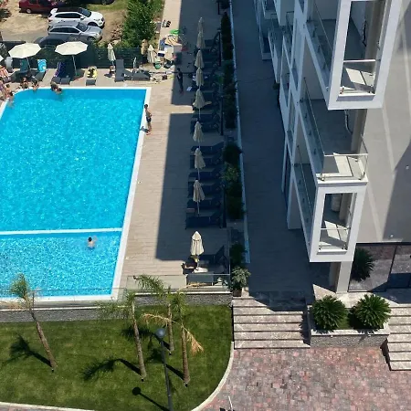 Domus & 4* Shëngjin