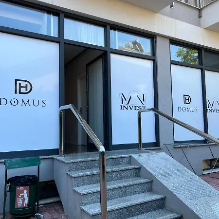 Domus & 4*