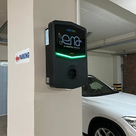 Domus & Ξενοδοχείο