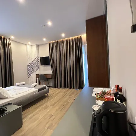 Domus & Hotel 4*