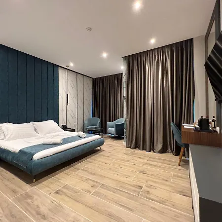 Domus & Hotel Shëngjin