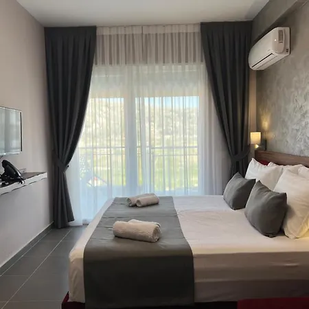 Domus & 4* Shëngjin