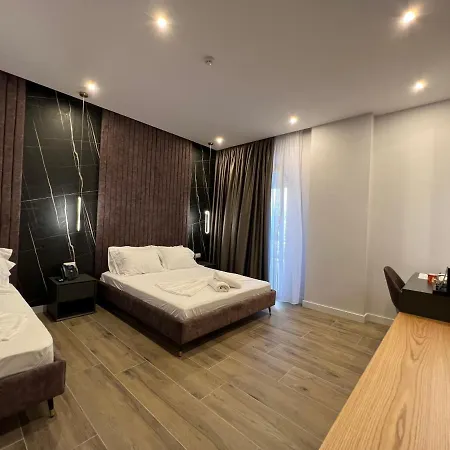 Hotell Domus & Shëngjin