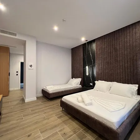 Hotel Domus & Shëngjin