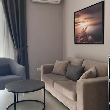 Domus Hotel&apartments 4* Shëngjin