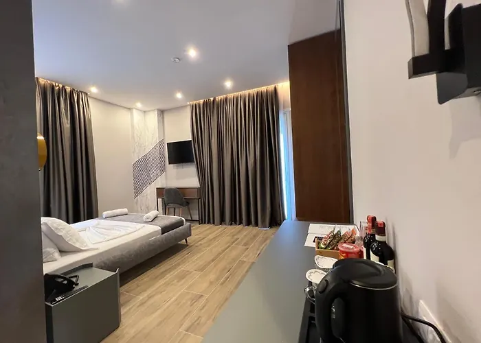 Domus & Otel 4*