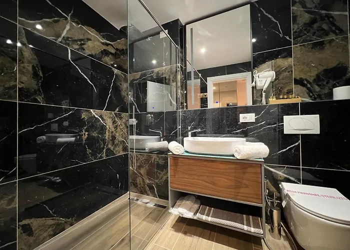 فندق Domus & Shëngjin