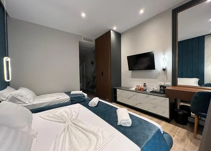 Domus & 4*