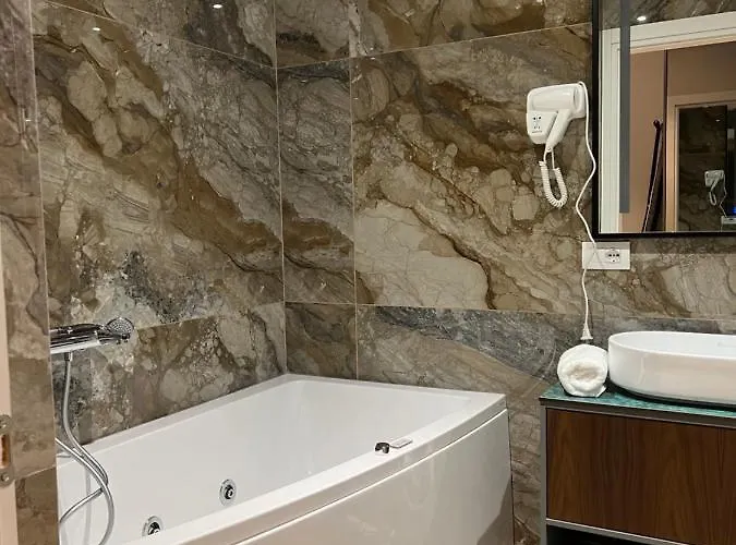 Hotel Domus & 4*