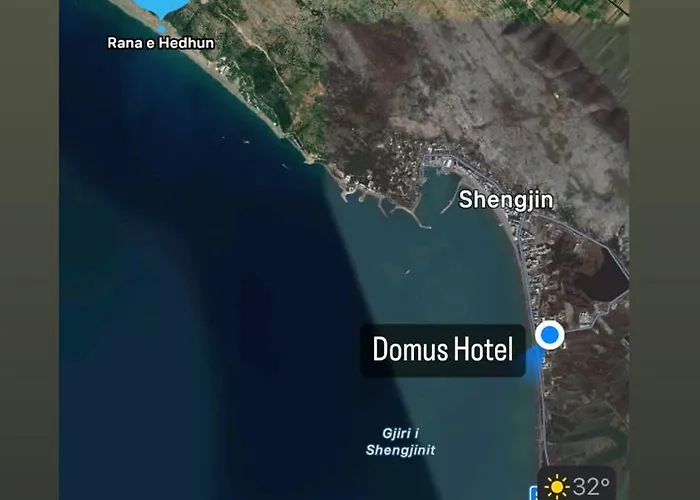 Domus &